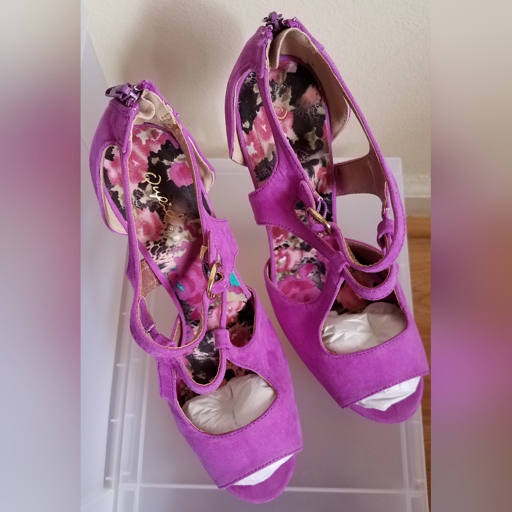 QUPID- PURPLE SUEDE PLATFORM 6"in HEELS